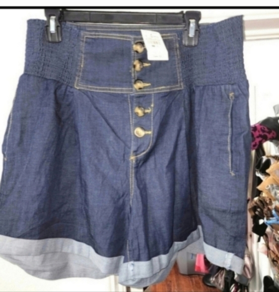 Nwt Ashley stewart high rise shorts 16 - Picture 3 of 5